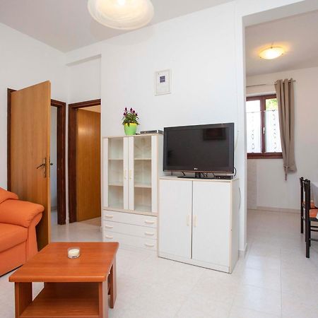 Apartmani Marica Plomin Cameră foto